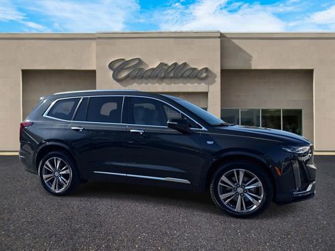 Used 2020 Cadillac XT6 Premium Luxury image 1