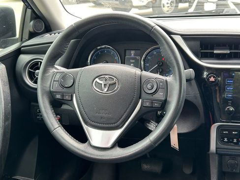 Used 2017 Toyota Corolla SE FWD image 33