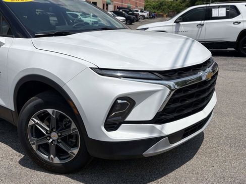 Used 2025 Chevrolet Blazer LT FWD image 26