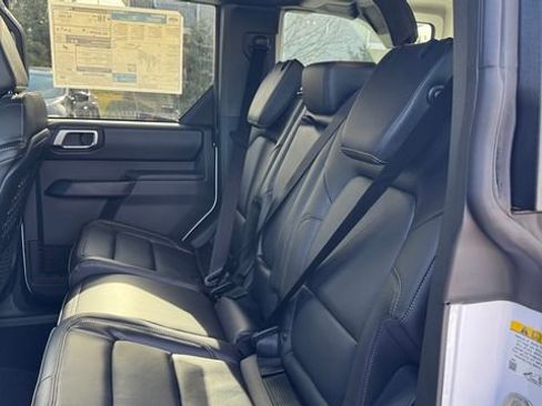 New 2025 Ford Bronco Badlands image 38