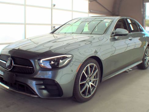 Used 2023 Mercedes-Benz E 450 4MATIC Sedan image 1