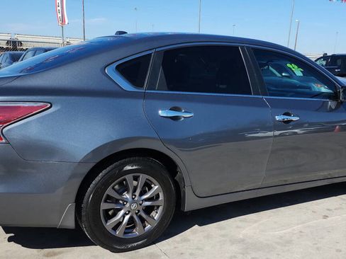 Used 2015 Nissan Altima 2.5 S w/ Special Edition Package image 4