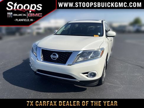 Used 2015 Nissan Pathfinder Platinum FWD image 1