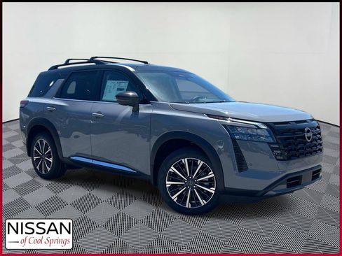 New 2026 Nissan Pathfinder Platinum w/ Lighting Package AWD/4WD image 1