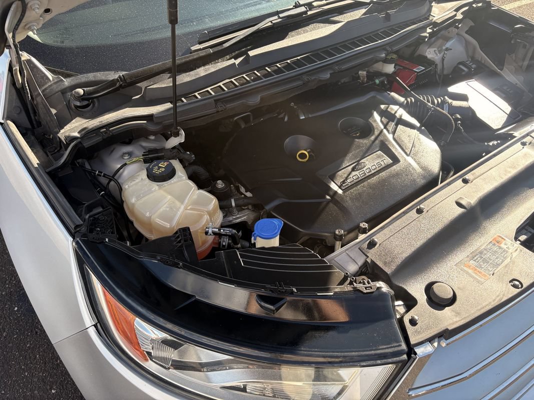 Used 2016 Ford Edge Titanium w/ Equipment Group 302A AWD/4WD image 28