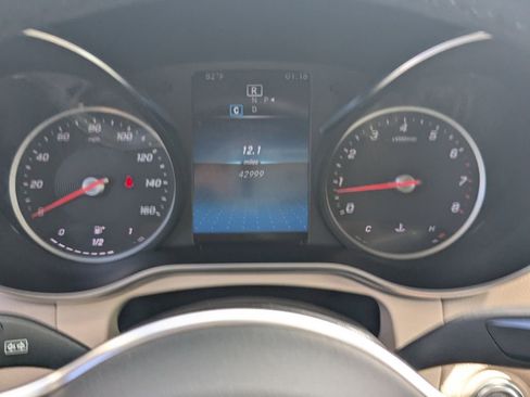 Certified 2022 Mercedes-Benz GLC 300 GLC 300 w/ Multimedia Package Lite image 13