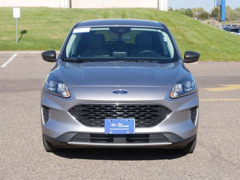 Used 2022 Ford Escape SE w/ Cold Weather Package FWD image 11