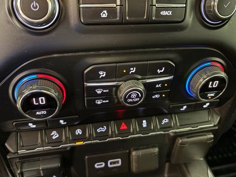 Used 2020 Chevrolet Silverado 1500 RST w/ All-Star Edition image 33