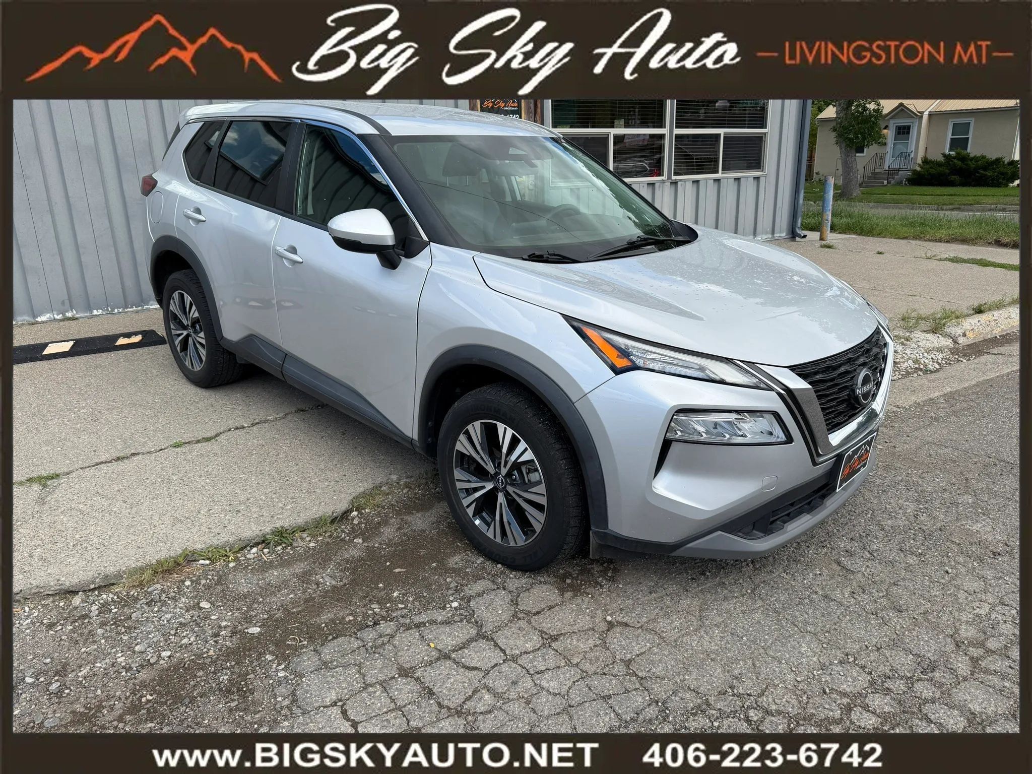 Used 2022 Nissan Rogue SV AWD/4WD image 1