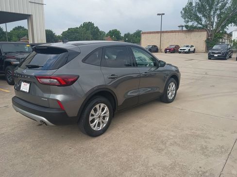 Used 2025 Ford Escape Active AWD/4WD image 7