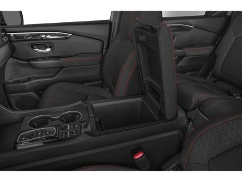 Used 2025 Honda Pilot Sport image 14