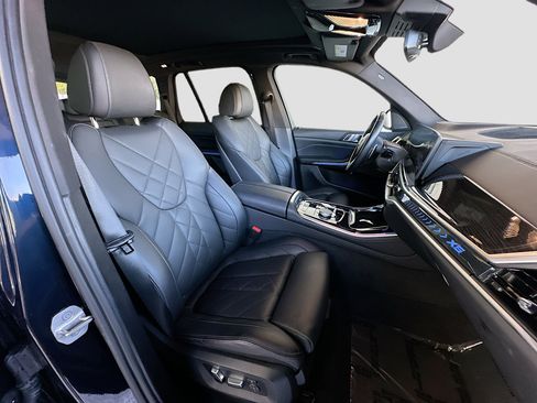 Certified 2024 BMW X5 xDrive40i w/ M Sport Package image 30