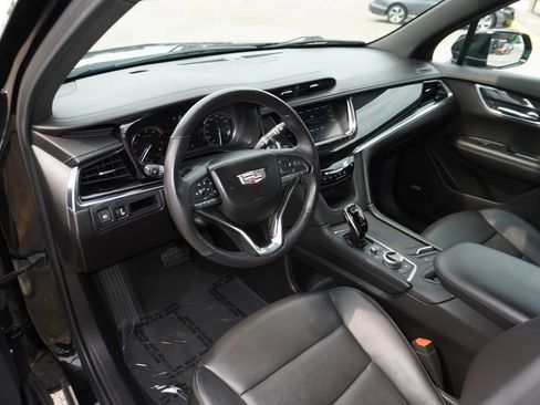 Used 2020 Cadillac XT6 Premium Luxury AWD/4WD image 24