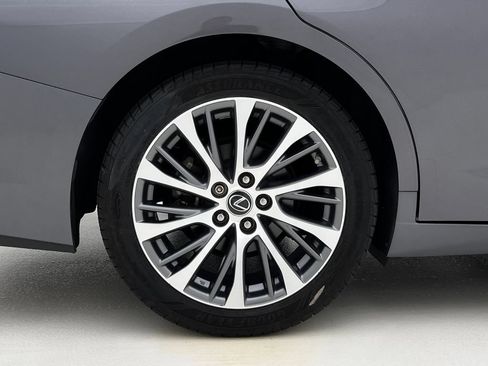 Used 2019 Lexus ES 350 w/ Premium Package FWD image 29