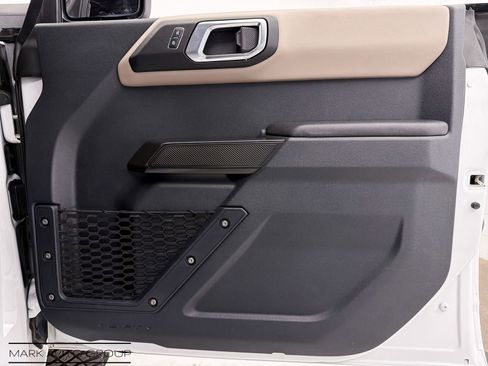 Used 2024 Ford Bronco Wildtrak image 25