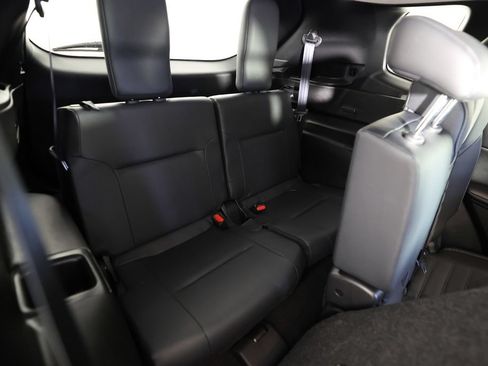 Used 2024 Mitsubishi Outlander SE AWD/4WD image 12