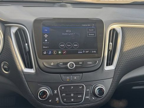 Used 2024 Chevrolet Malibu LT image 26