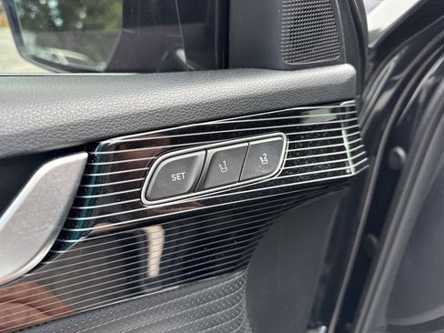 Used 2023 Hyundai Palisade Calligraphy image 47