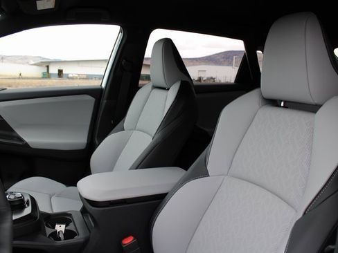 New 2026 Subaru Solterra Limited image 15