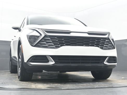 Used 2023 Kia Sportage LX image 24