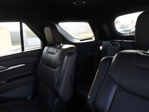 New 2026 Ford Explorer Platinum RWD image 13