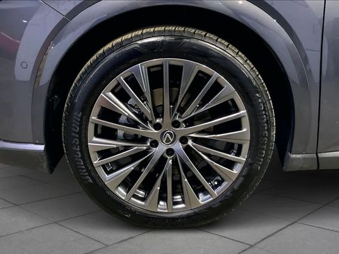 Certified 2025 Lexus RX 450h Luxury w/ Convenience Package image 11