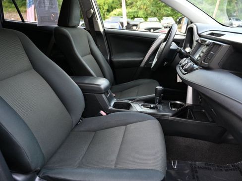 Used 2017 Toyota RAV4 LE w/ Carpet Mat Package AWD/4WD image 15