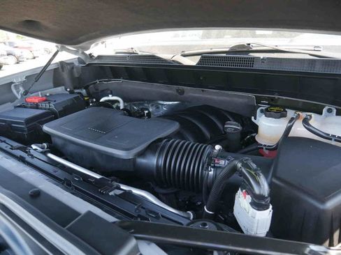 Used 2025 Chevrolet Silverado 1500 RST AWD/4WD image 15