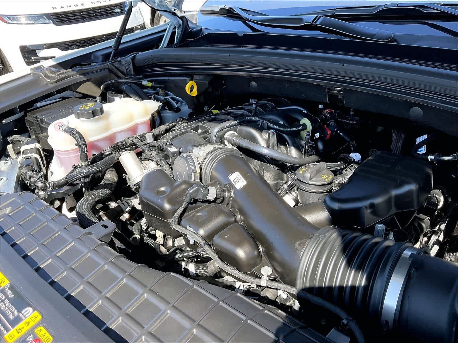 Used 2025 Jeep Grand Cherokee Summit w/ Adv Protech Group IV AWD/4WD image 34