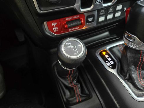 Used 2020 Jeep Wrangler Unlimited Rubicon AWD/4WD image 35