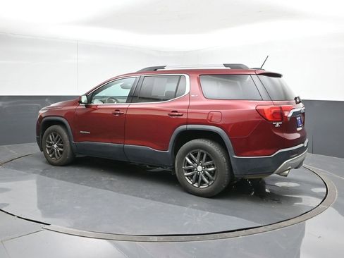 Used 2017 GMC Acadia SLT FWD image 3