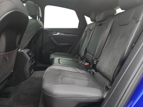 Used 2022 Audi SQ5 Premium w/ Convenience Package image 21