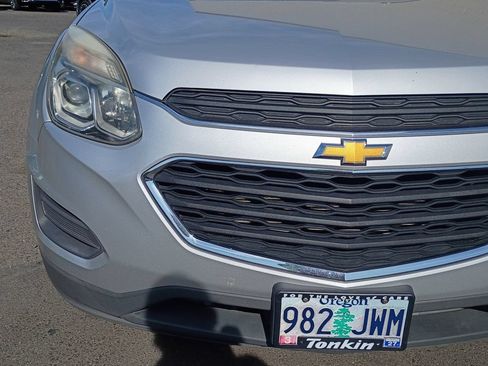 Used 2016 Chevrolet Equinox LS AWD/4WD image 11