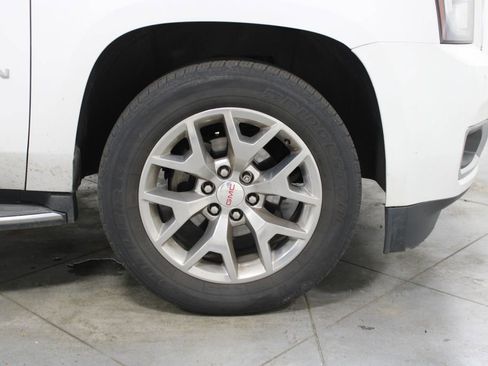 Used 2017 GMC Yukon SLE w/ SLE Value Package RWD image 13