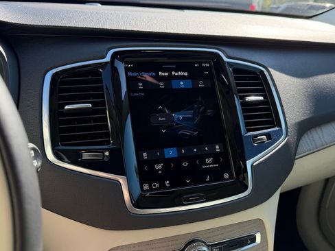 Used 2025 Volvo XC90 T8 Plus w/ Protection Package image 11