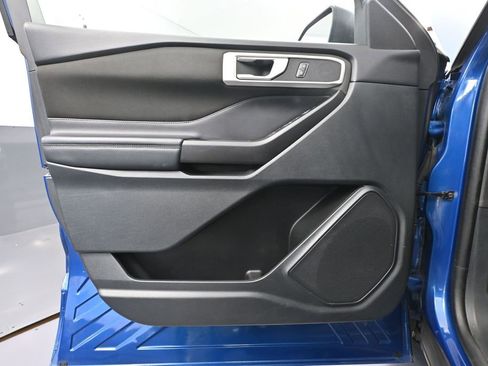 Used 2020 Ford Explorer XLT w/ Comfort Package AWD/4WD image 19