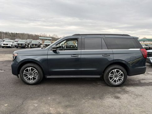 New 2026 Ford Expedition Active AWD/4WD image 10