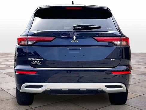Used 2024 Mitsubishi Outlander SE AWD/4WD image 4