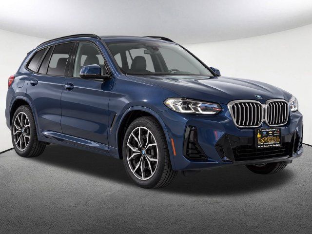 Used 2024 BMW X3 xDrive30i w/ Premium Package AWD/4WD image 2
