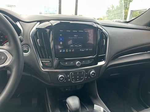 Used 2023 Chevrolet Traverse RS w/ LPO, Floor Liner Package AWD/4WD image 22