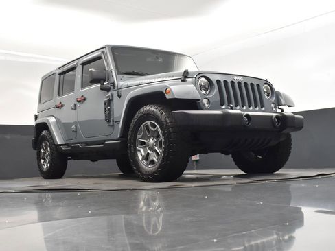 Used 2015 Jeep Wrangler Unlimited Rubicon w/ Connectivity Group image 44