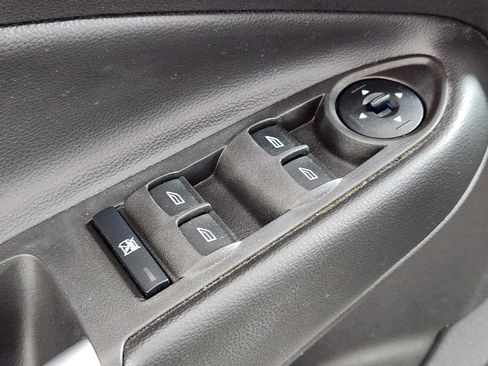 Used 2018 Ford Escape SE w/ Ford Safe & Smart Package image 17