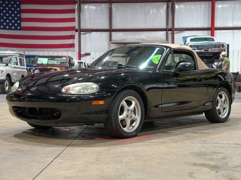 Used 1999 MAZDA MX-5 Miata RWD image 20