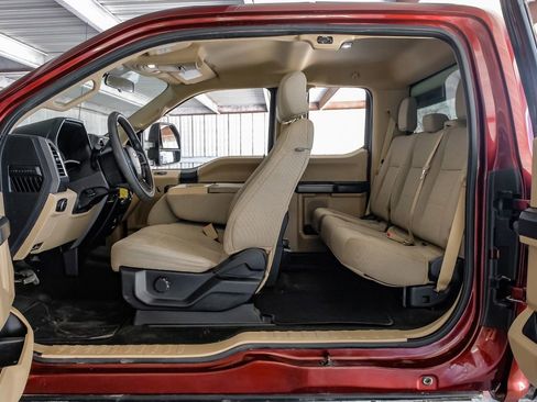 Used 2017 Ford F250 XLT image 40