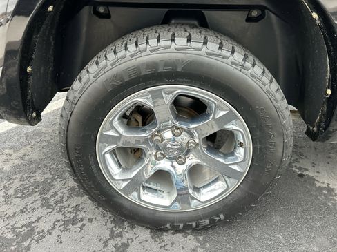 Used 2015 RAM 1500 Laramie w/ Convenience Group image 15