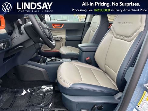 Used 2025 Ford Maverick Lariat AWD/4WD image 11