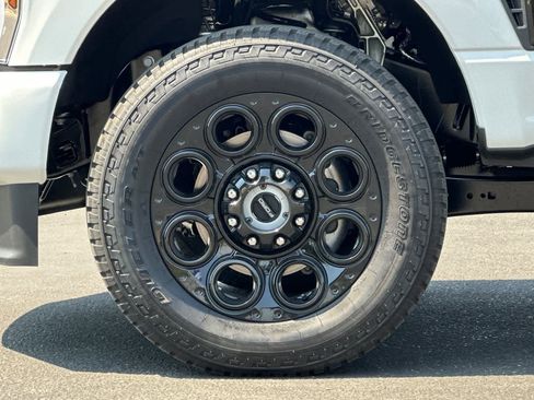 New 2025 Ford F250 Lariat w/ Lariat Ultimate Package image 26