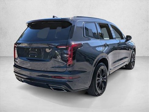 Used 2024 Cadillac XT6 Luxury image 5