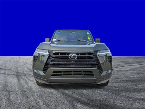 Used 2024 Lexus GX 550 w/ Accessory Package (Z1) AWD/4WD image 9
