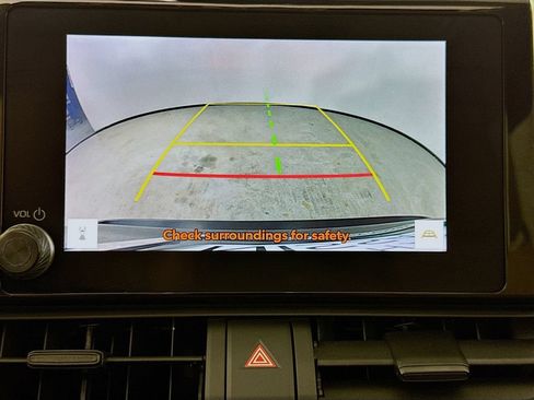 Used 2025 Toyota RAV4 XLE AWD/4WD image 15